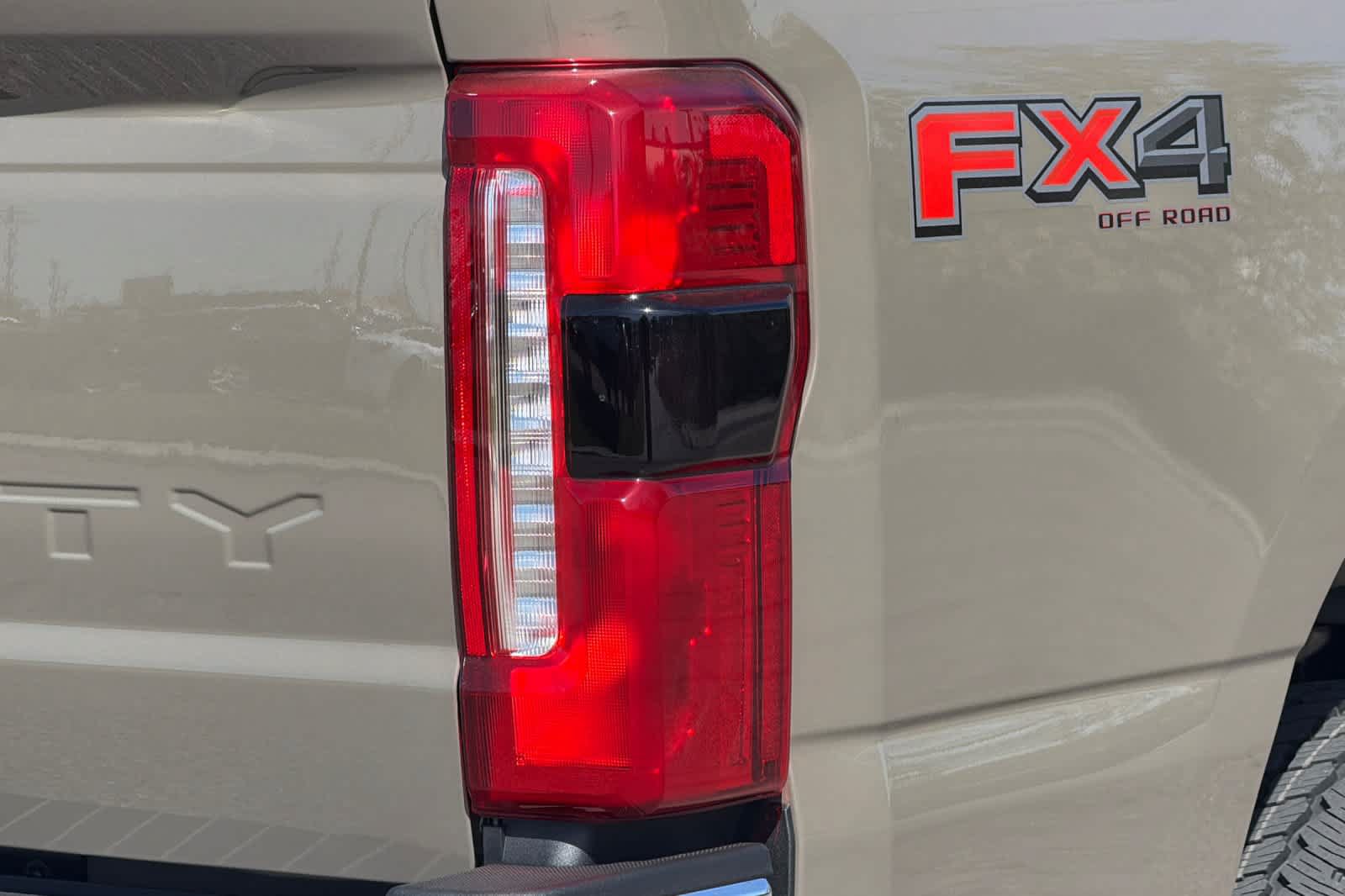New 2026 Ford F250 Lariat w/ Lariat Premium Package AWD/4WD image 27