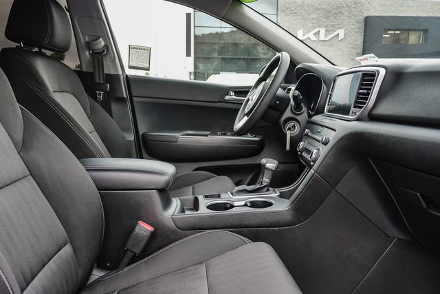 Certified 2022 Kia Sportage LX image 17