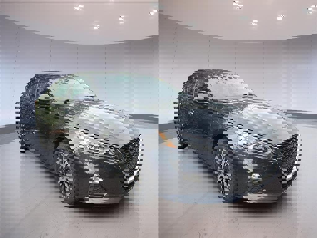 Used 2022 Nissan Altima 2.5 SV