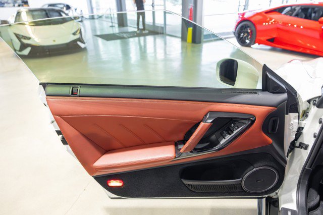 Used 2021 Nissan GT-R Premium image 19