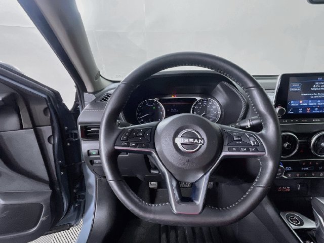 Used 2025 Nissan Sentra SV w/ All-Weather Package FWD image 12