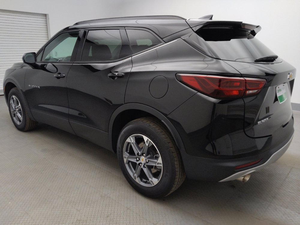 Used 2024 Chevrolet Blazer LT w/ Convenience Package FWD image 3