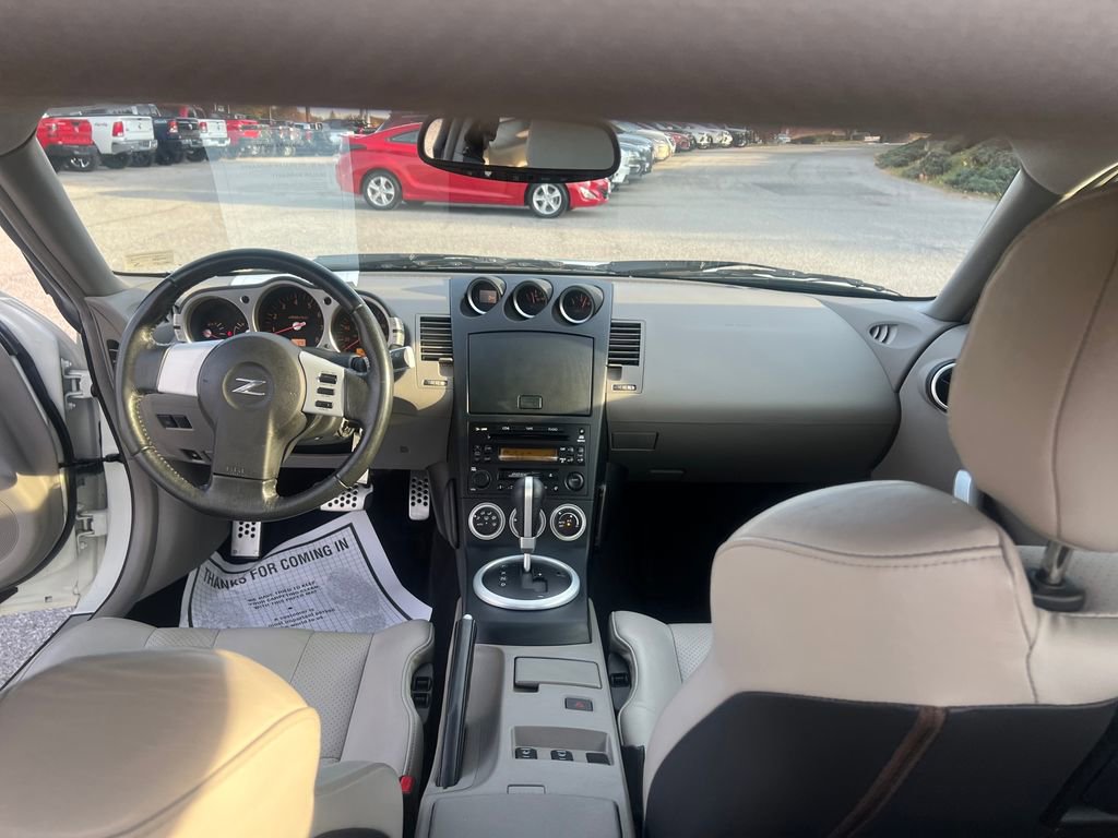 Used 2004 Nissan 350Z Touring w/ Aerodynamics Pkg image 13