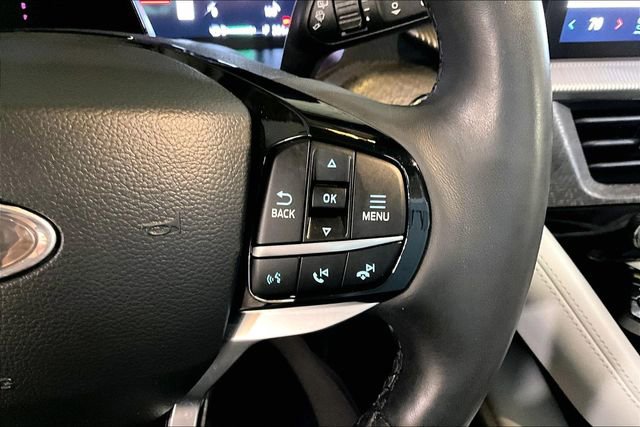 Used 2025 Ford Explorer Platinum w/ Ultimate Package AWD/4WD image 22