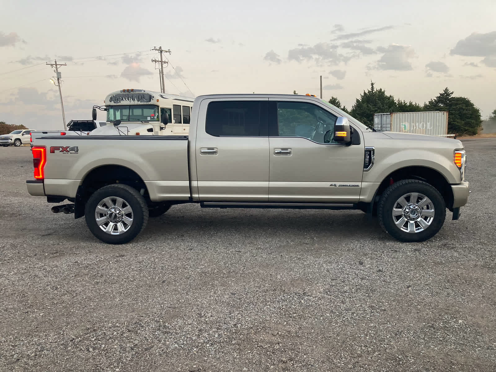 Used 2017 Ford F350 Platinum w/ Platinum Ultimate Package AWD/4WD image 13