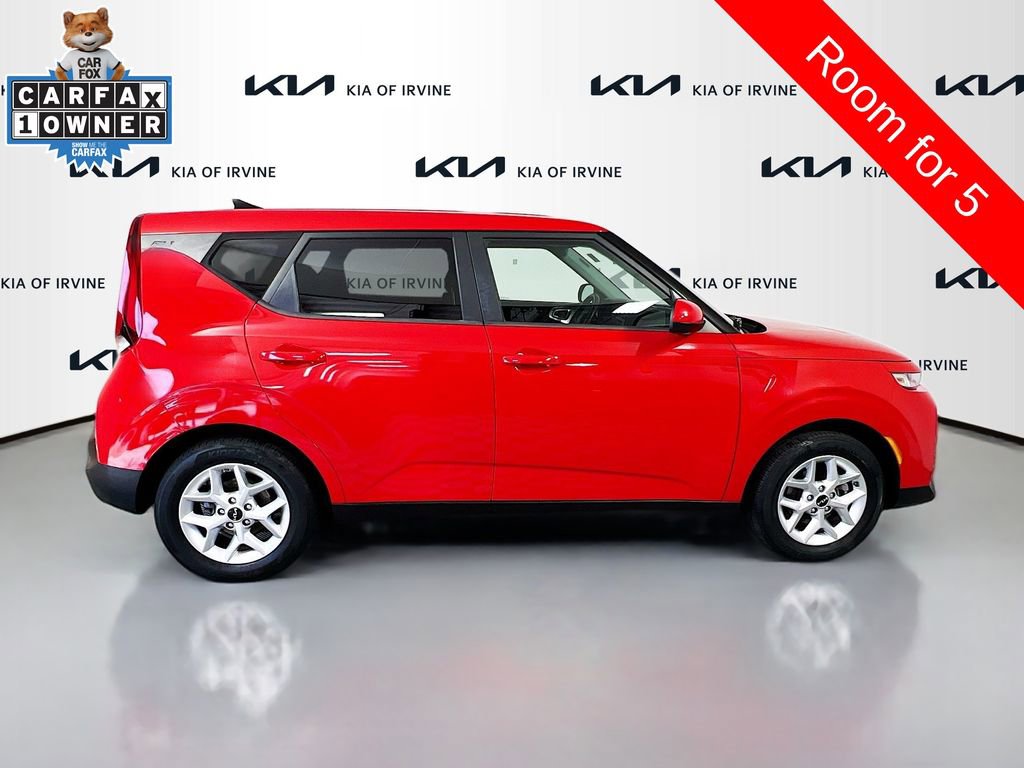 Certified 2022 Kia Soul LX w/ Technology Package FWD image 9