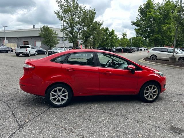Used 2015 Ford Fiesta SE w/ Equipment Group 201A FWD image 6