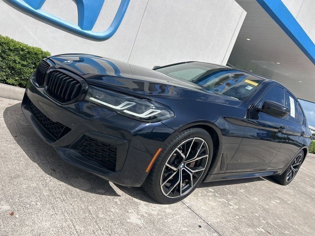 Used 2022 BMW 530i w/ M Sport Package image 4