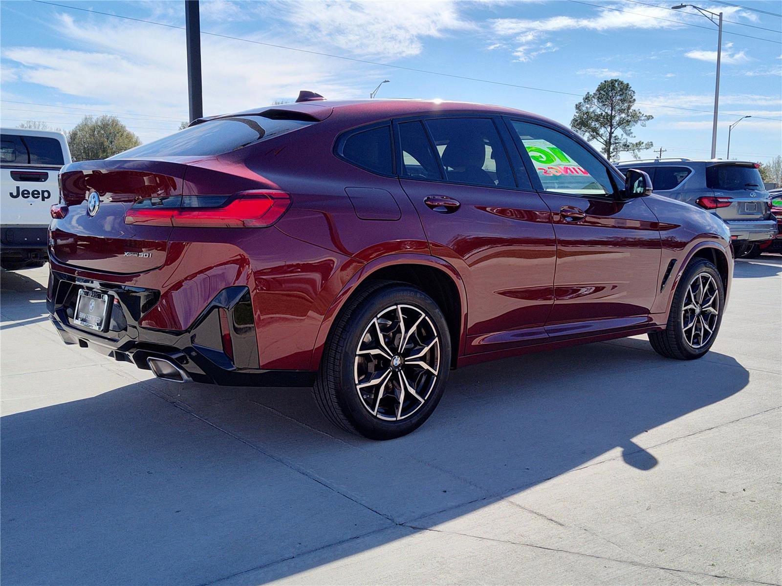 Certified 2025 BMW X4 xDrive30i image 9