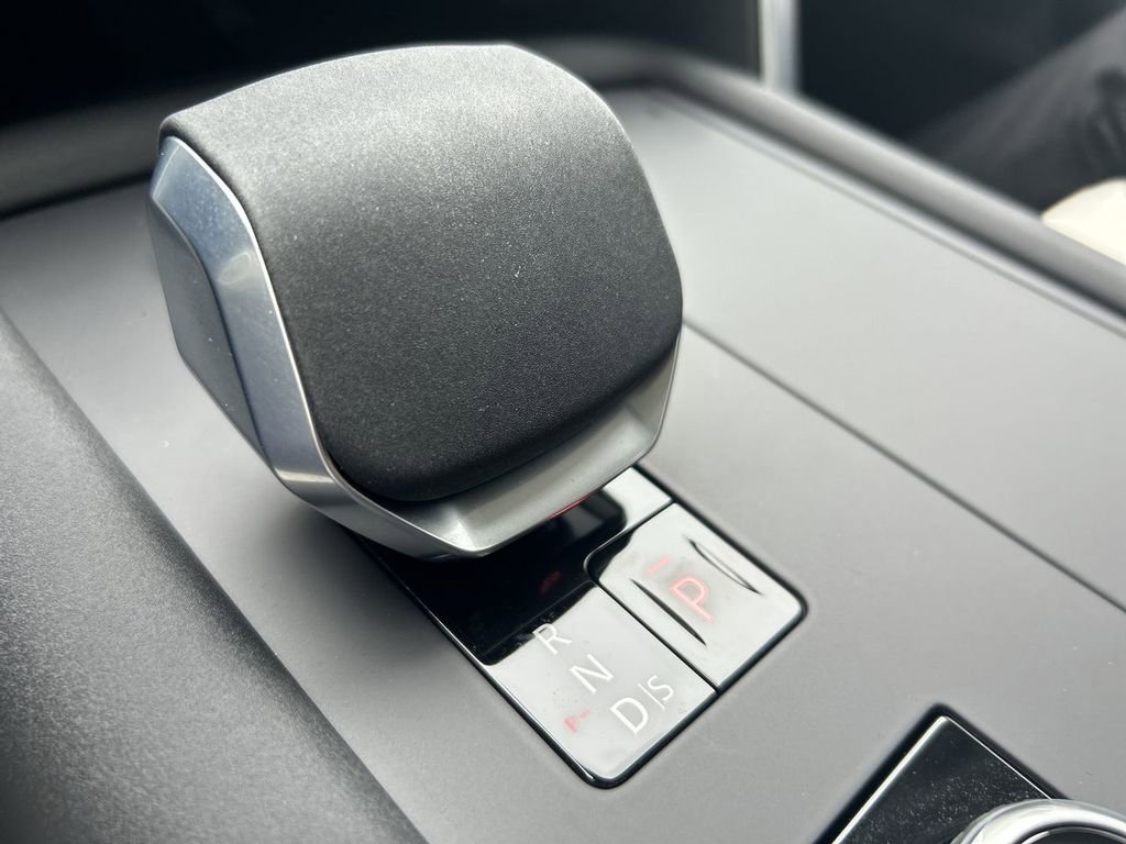 New 2026 Land Rover Discovery Dynamic SE AWD/4WD image 28