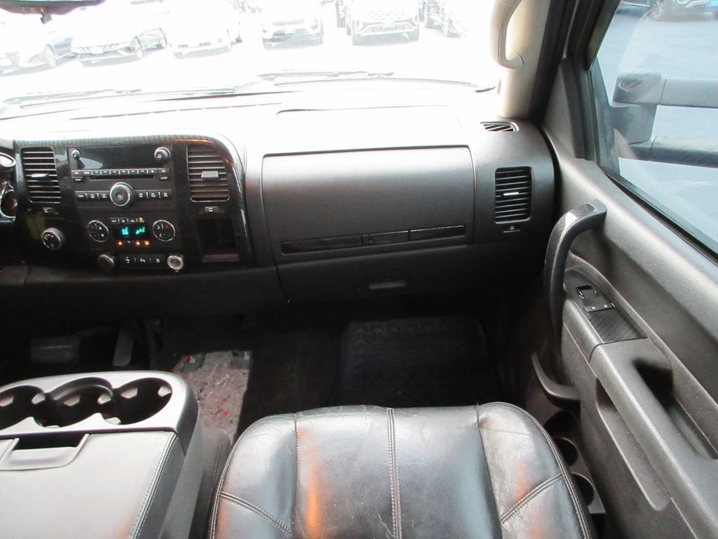 Used 2011 GMC Sierra 1500 SLE w/ Power Tech Package AWD/4WD image 18