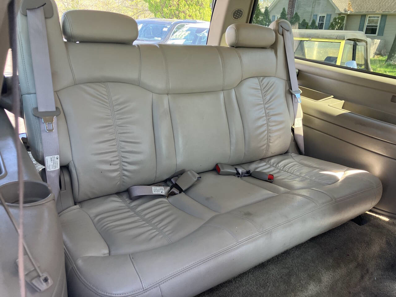 Used 2002 Chevrolet Suburban Z71 image 27