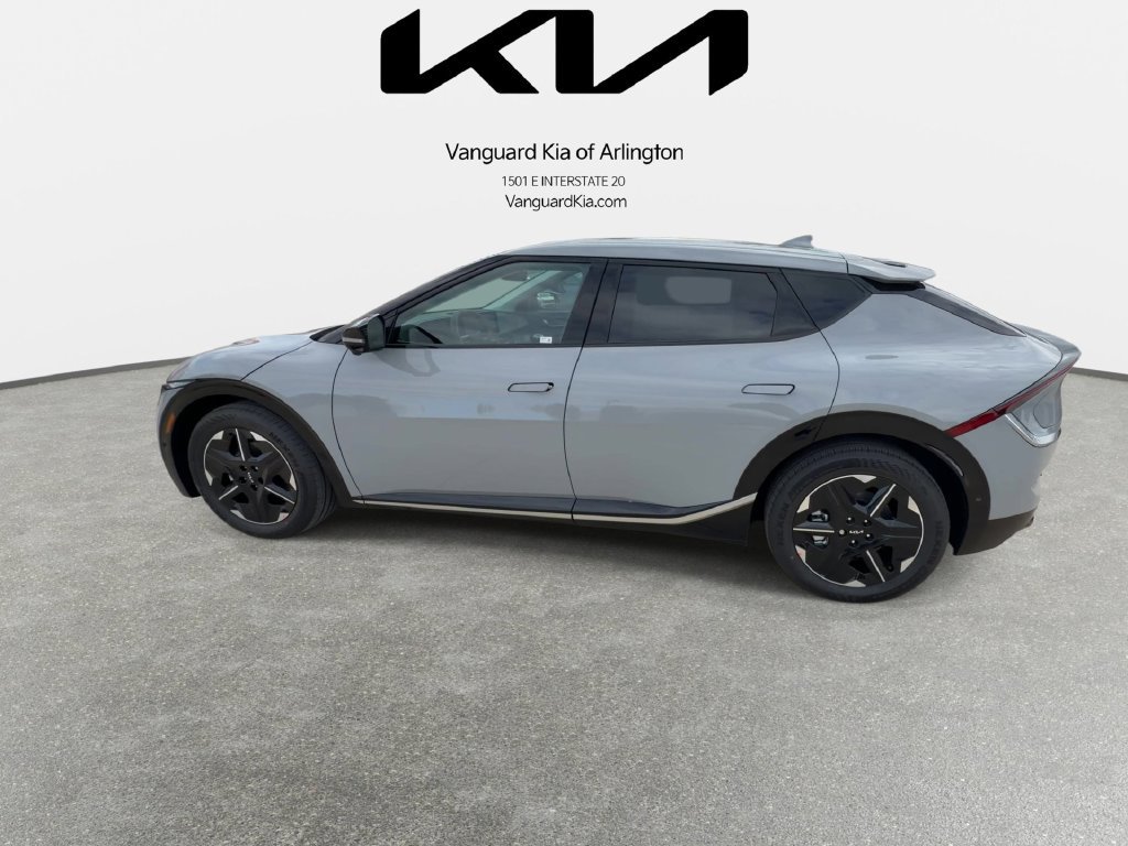 New 2026 Kia EV6 Wind RWD image 5