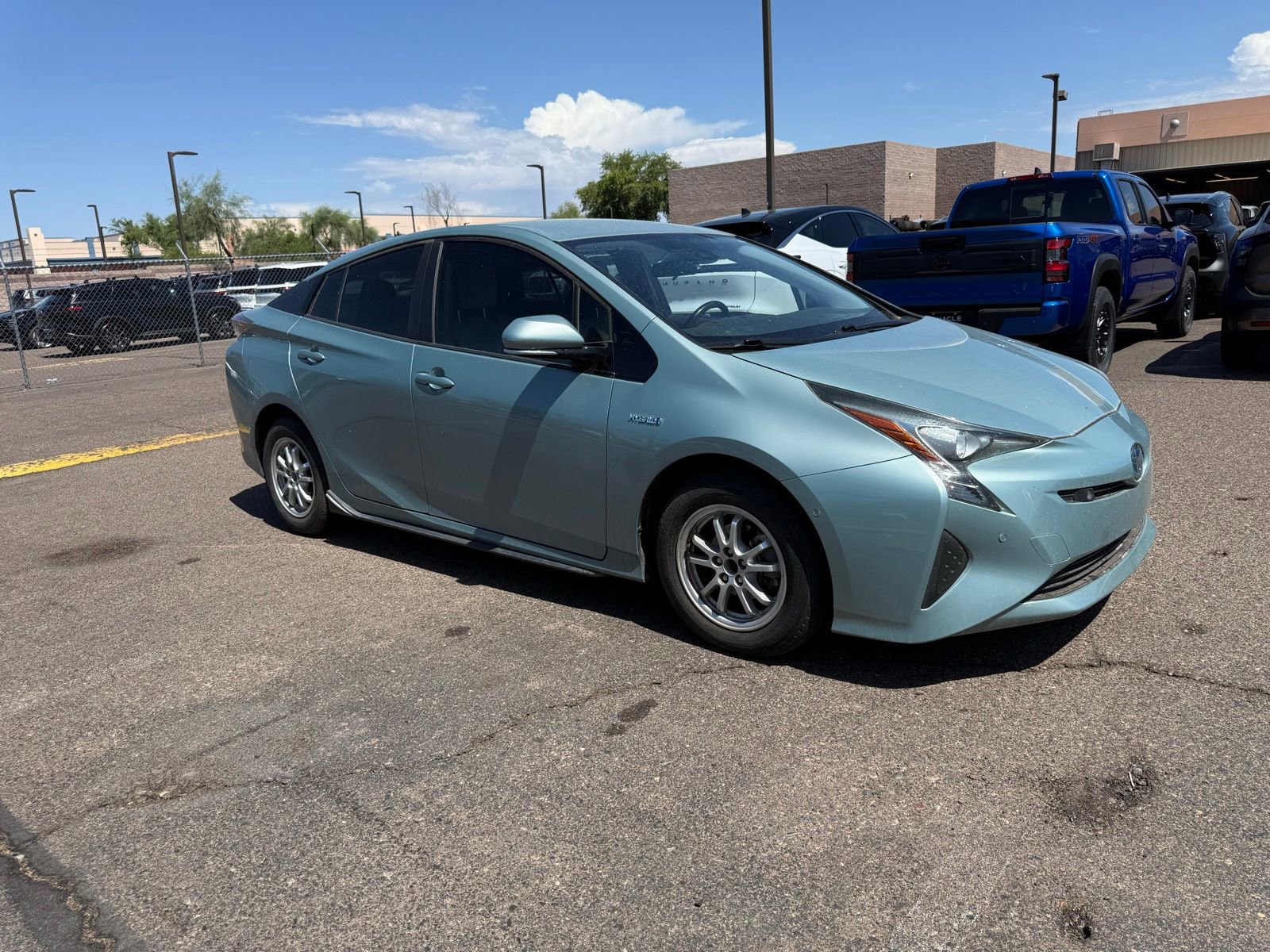 Used 2018 Toyota Prius Three FWD image 3
