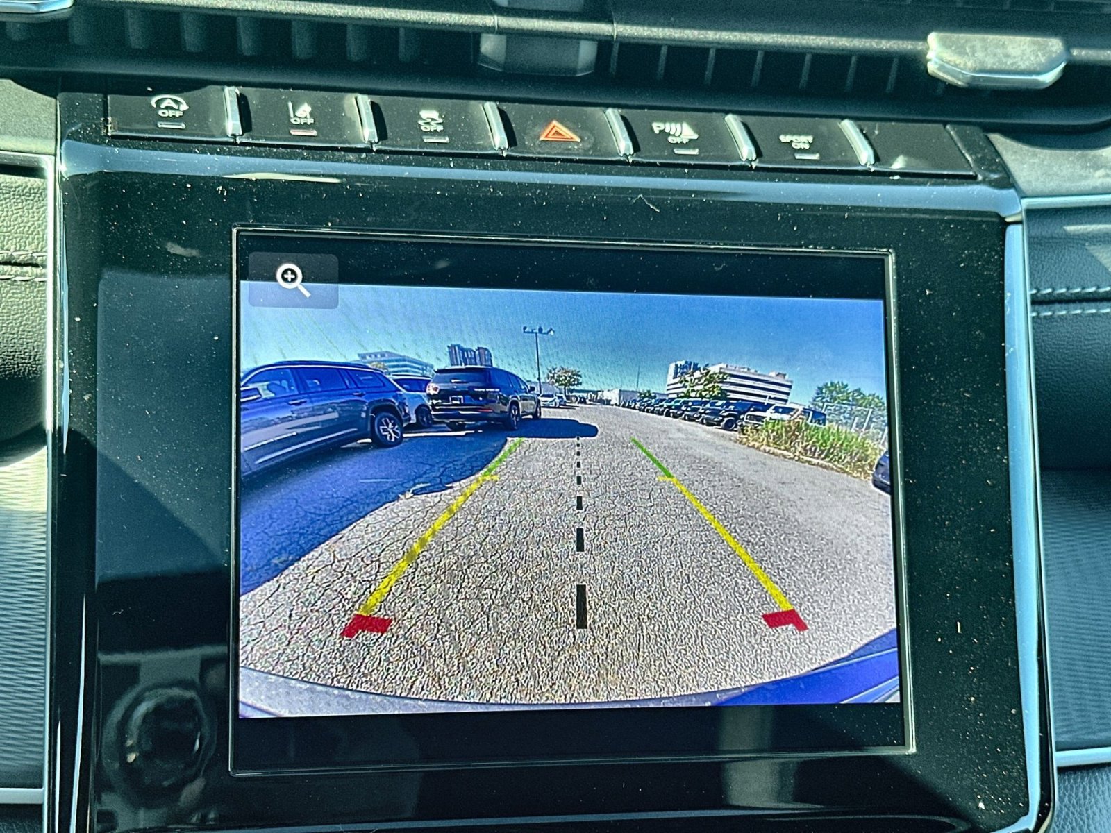 New 2025 Jeep Grand Cherokee Laredo w/ Luxury Tech Group I image 19