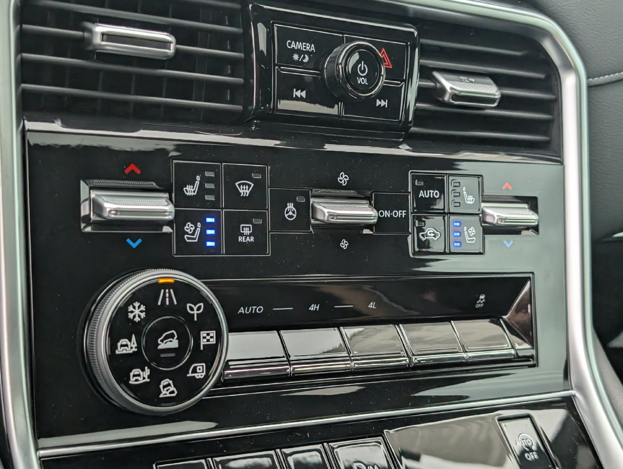 New 2026 Nissan Armada Platinum AWD/4WD image 13