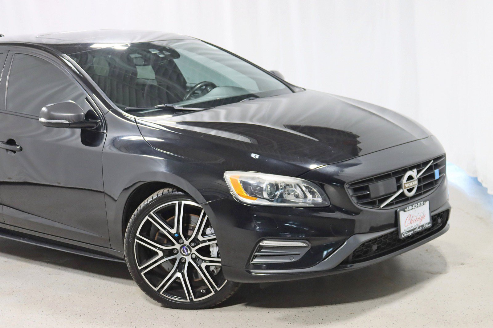 Used 2018 Volvo V60 T6 Polestar AWD/4WD image 2