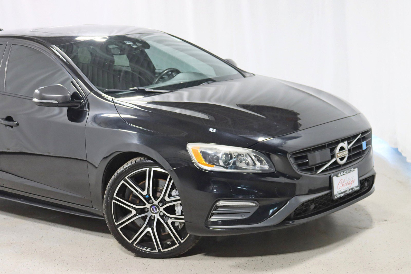 Used 2018 Volvo V60 T6 Polestar image 2