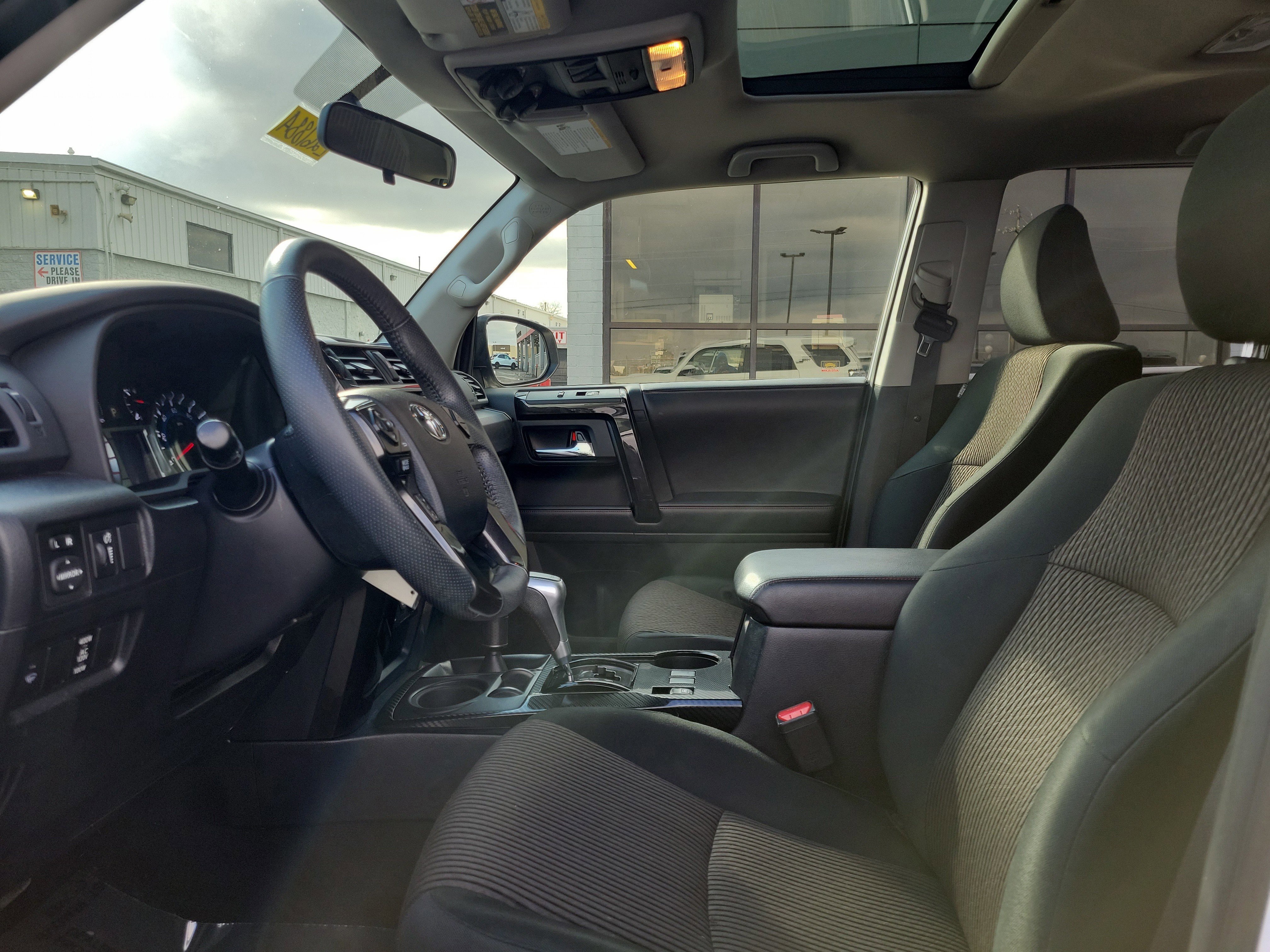 Used 2017 Toyota 4Runner TRD Off-Road image 15