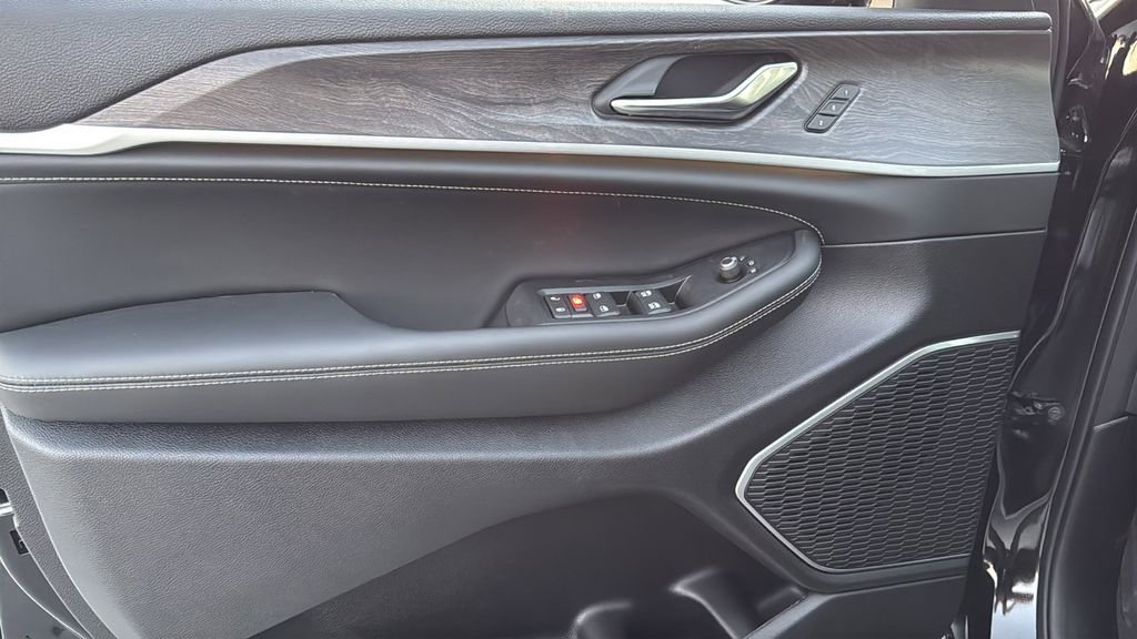 New 2026 Jeep Grand Cherokee Limited image 20