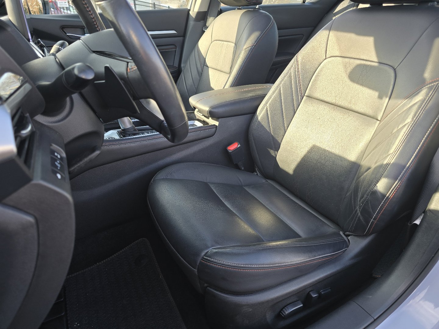 Used 2023 Nissan Altima 2.5 SR w/ SR Premium Package image 35