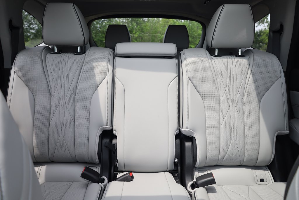 New 2026 Acura MDX w/ Advance Package AWD/4WD image 27