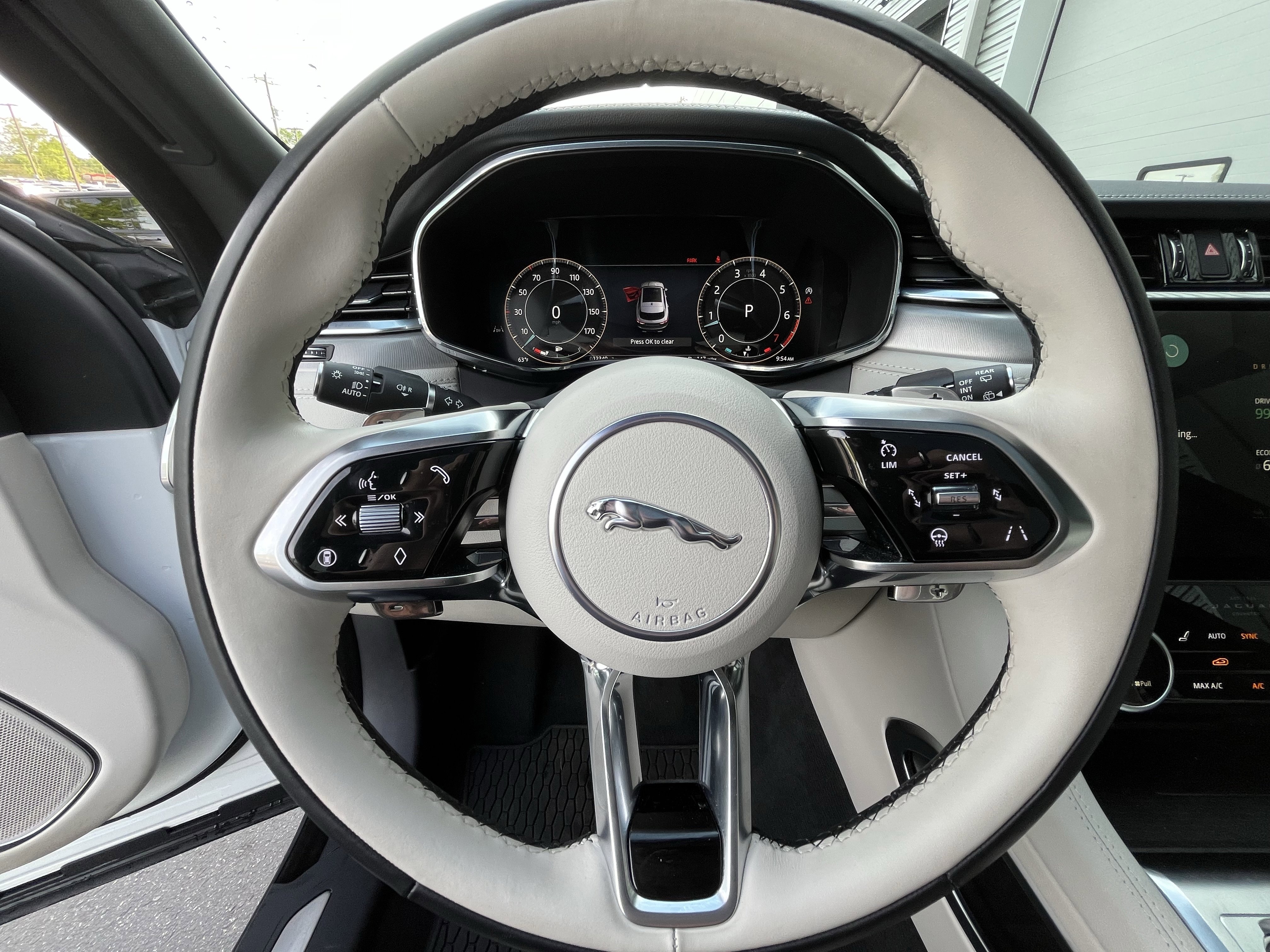 Used 2025 Jaguar F-PACE R-Dynamic S image 18