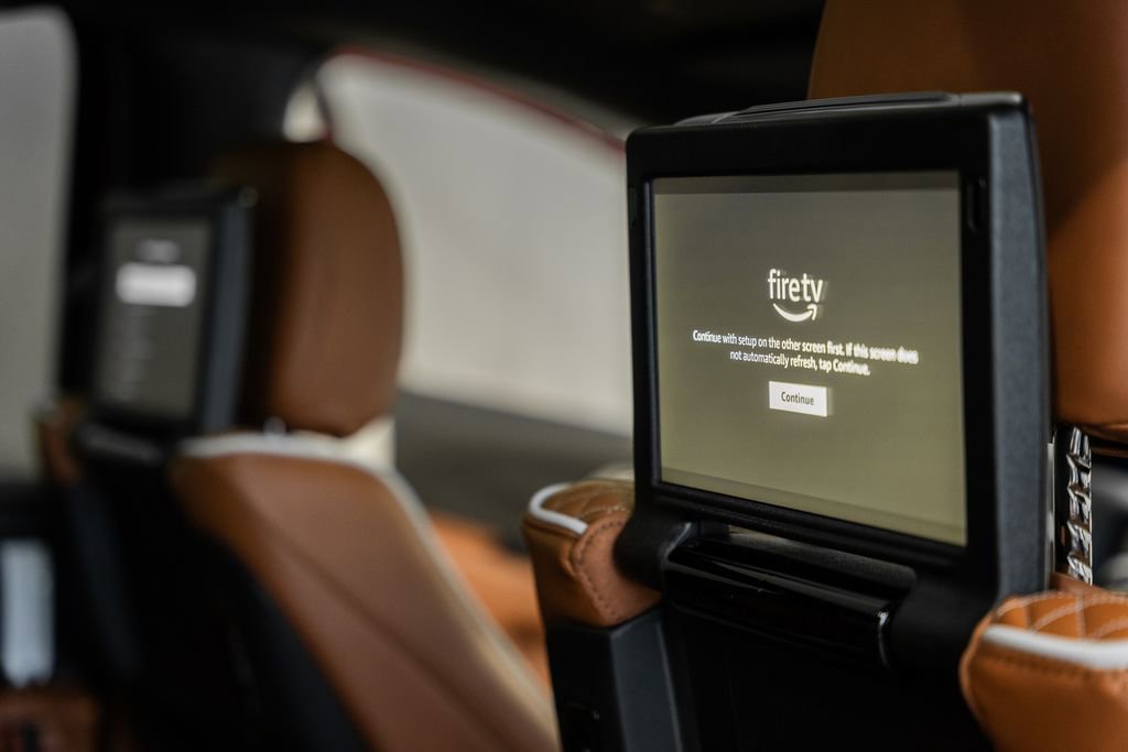 New 2026 Chrysler Pacifica Pinnacle image 34