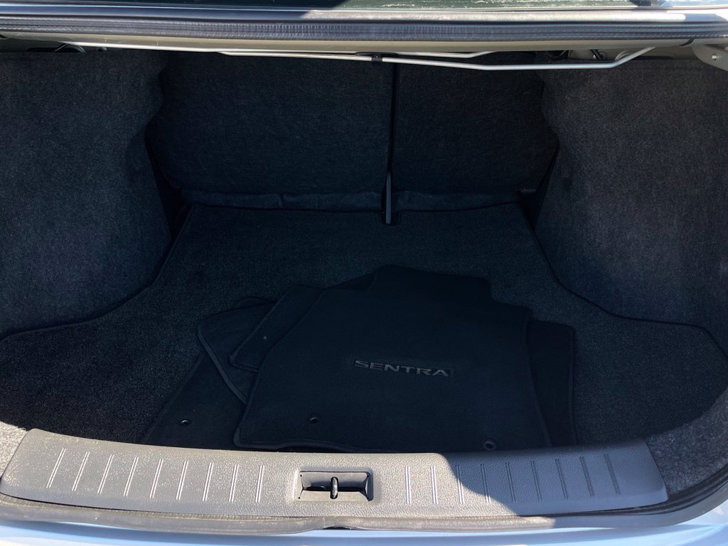 Used 2015 Nissan Sentra S FWD image 40