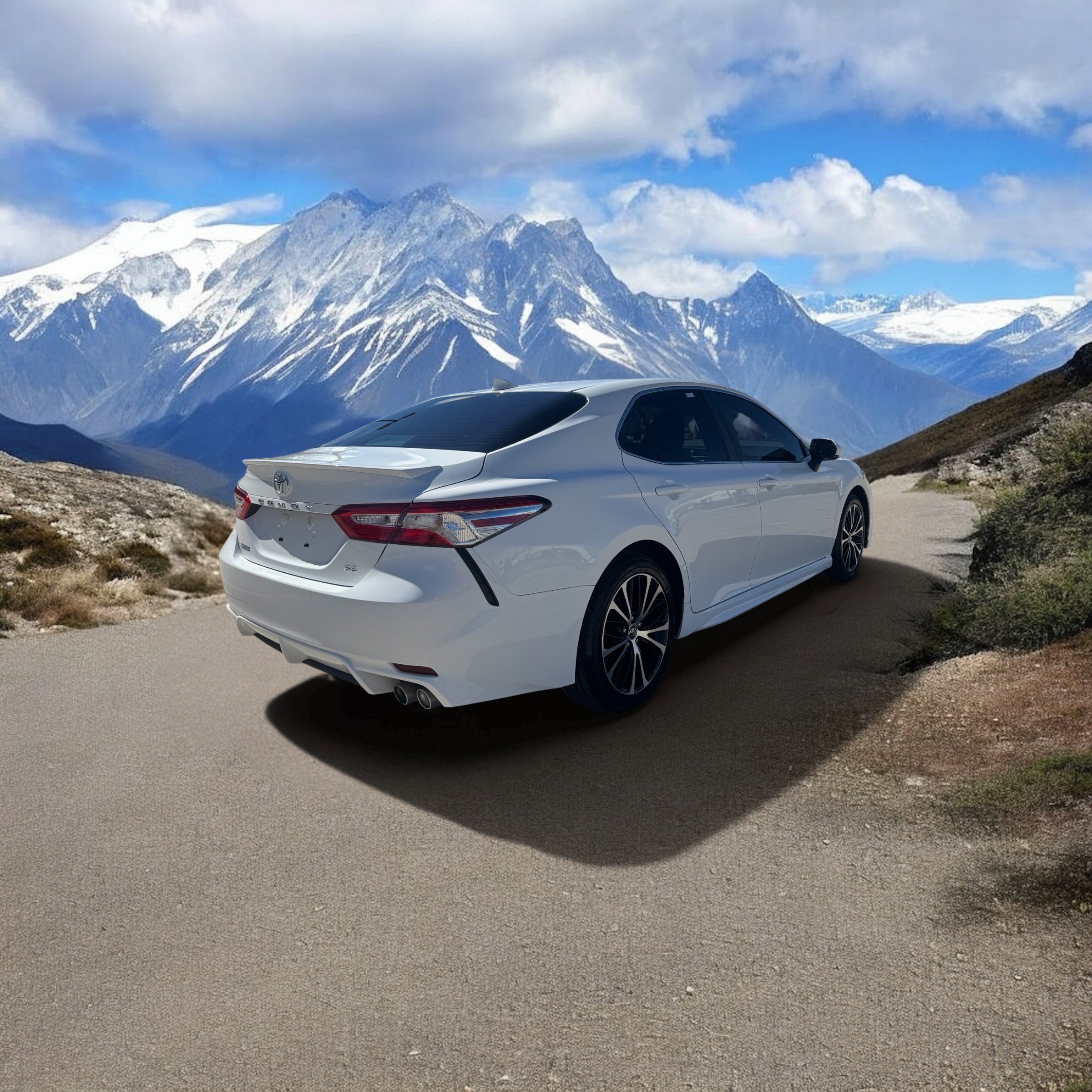 Used 2020 Toyota Camry SE w/ Audio Package image 5