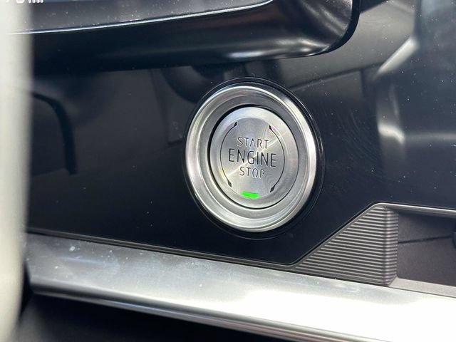 Used 2021 Chevrolet Corvette Stingray Convertible w/ 1LT RWD image 9