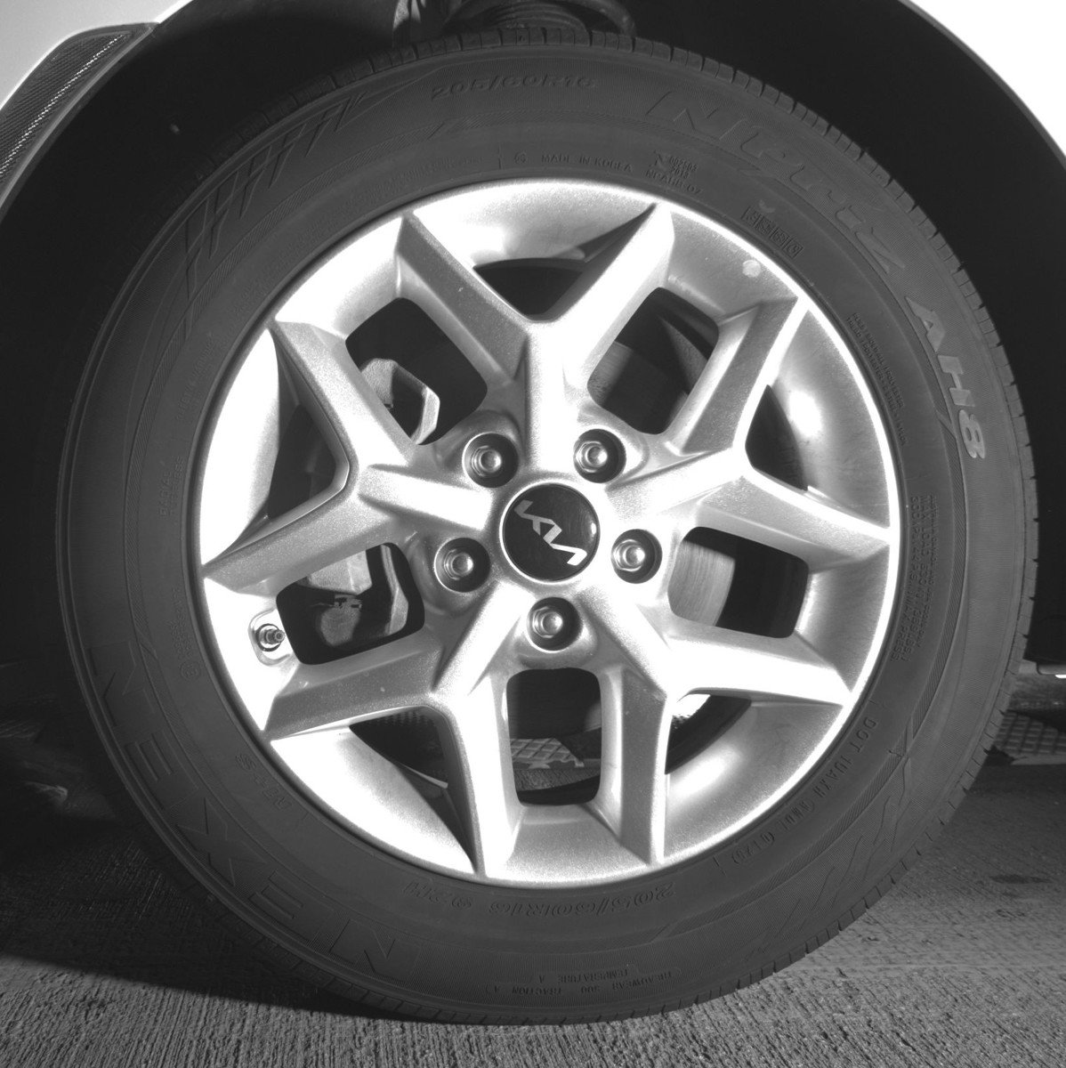 Used 2025 Kia Soul LX w/ LX Technology Package image 12