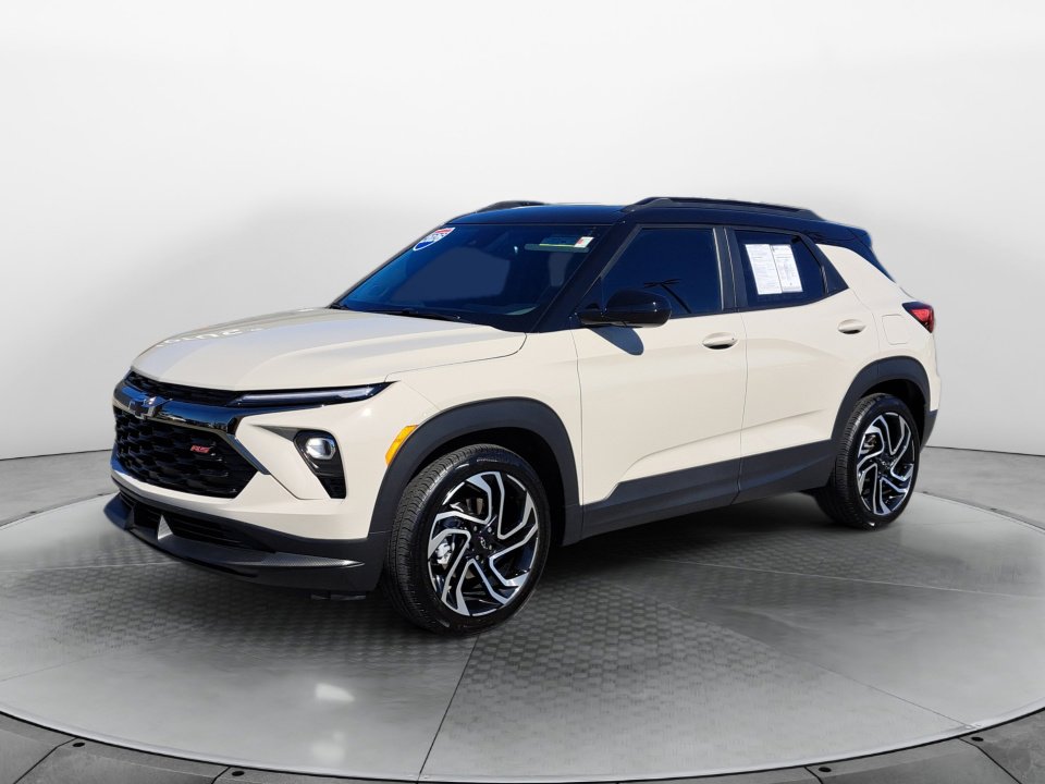 Used 2026 Chevrolet TrailBlazer RS w/ Convenience Package FWD image 3