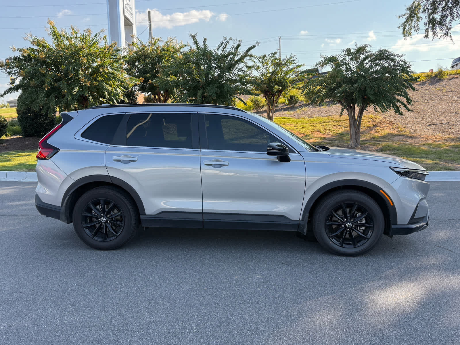 Used 2024 Honda CR-V Sport image 5
