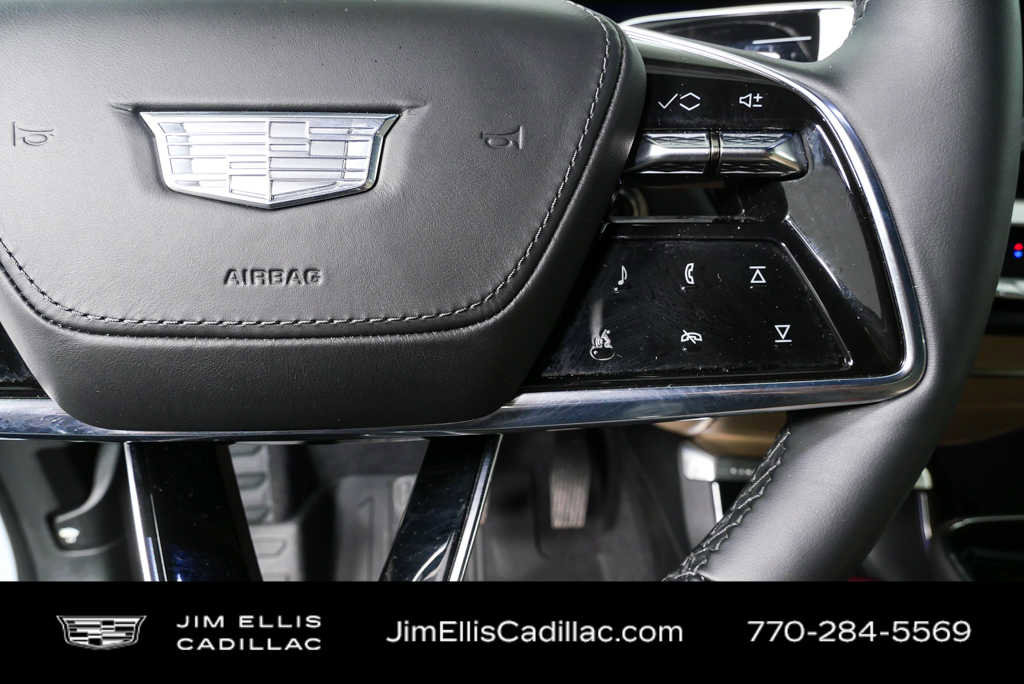 Used 2024 Cadillac Lyriq Luxury w/ Nappa Leather Package AWD/4WD image 11