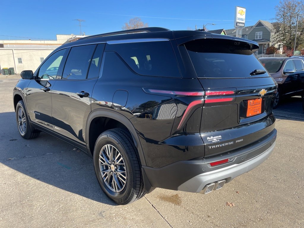 New 2026 Chevrolet Traverse LT image 13