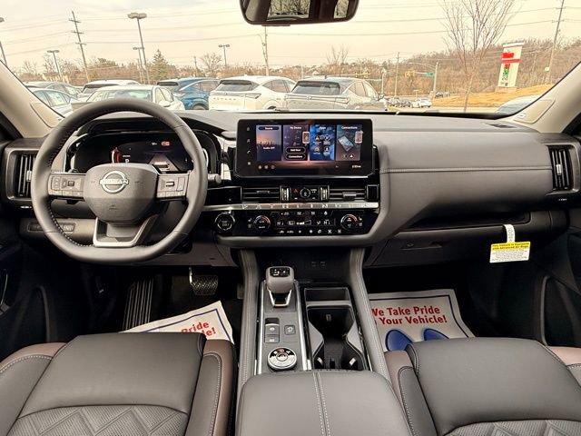 New 2026 Nissan Pathfinder Platinum w/ Cargo Package image 22
