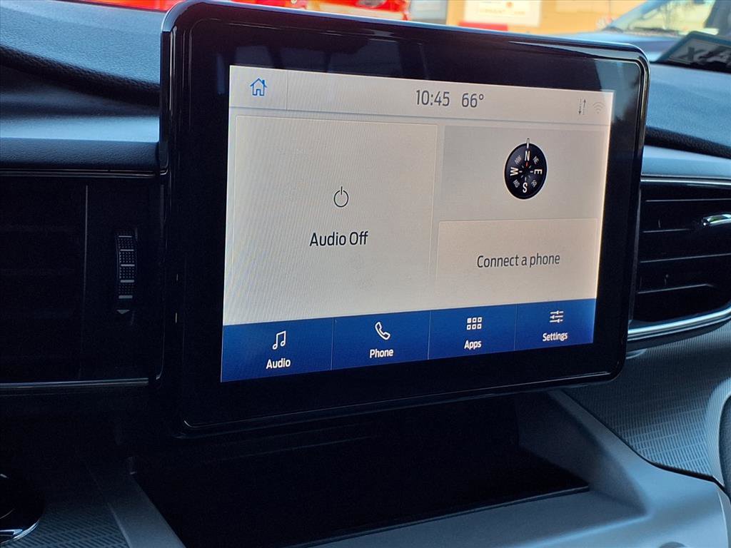 Used 2023 Ford Explorer XLT w/ Equipment Group 202A image 12