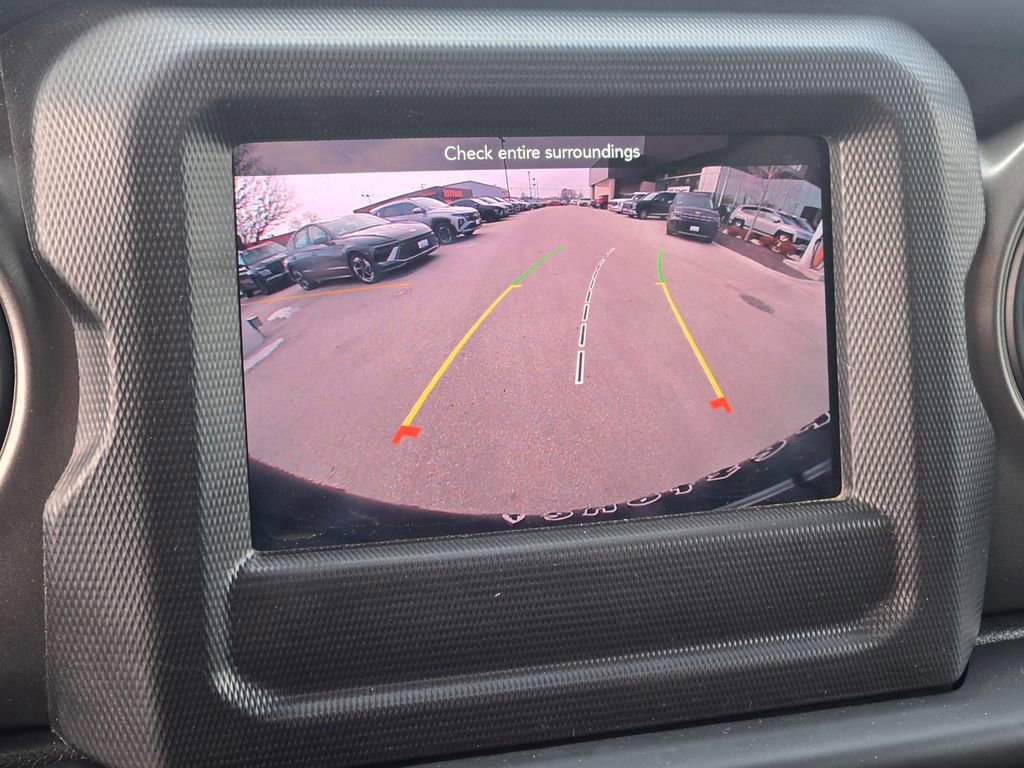 Used 2023 Jeep Wrangler Unlimited w/ Cold Weather Group image 33