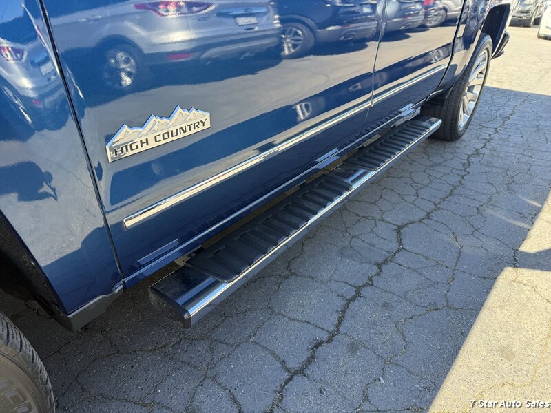 Used 2015 Chevrolet Silverado 1500 High Country w/ High Country Premium Package AWD/4WD image 17