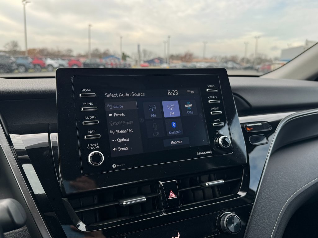 Used 2021 Toyota Camry SE image 20