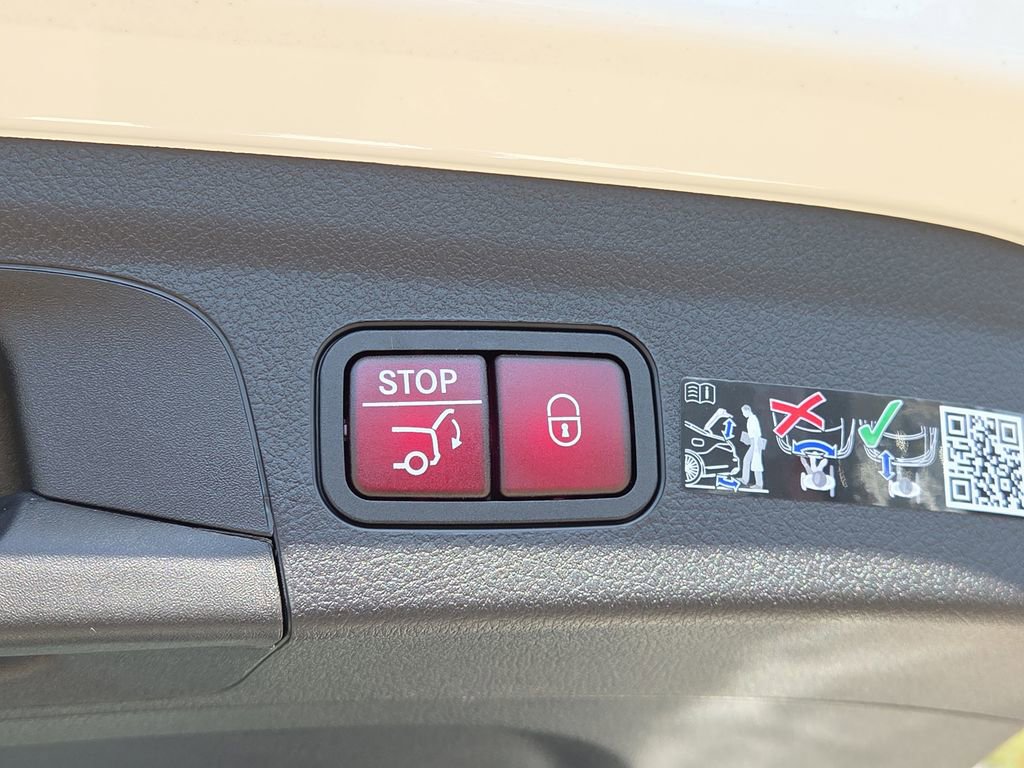 New 2026 Mercedes-Benz GLE 450 4MATIC image 16