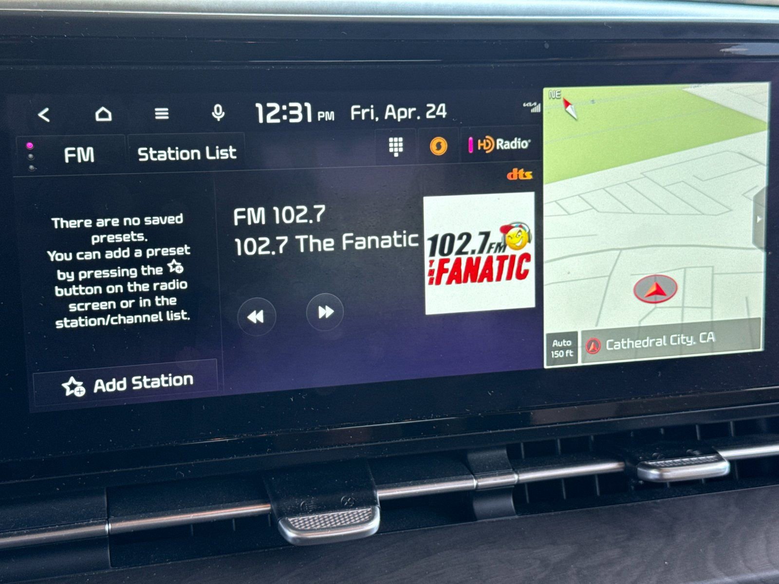 Used 2024 Kia Carnival EX FWD image 18