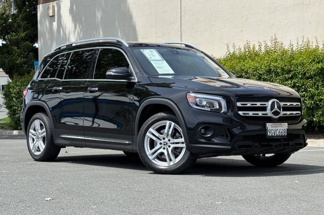 Used 2022 Mercedes-Benz GLB 250 image 2