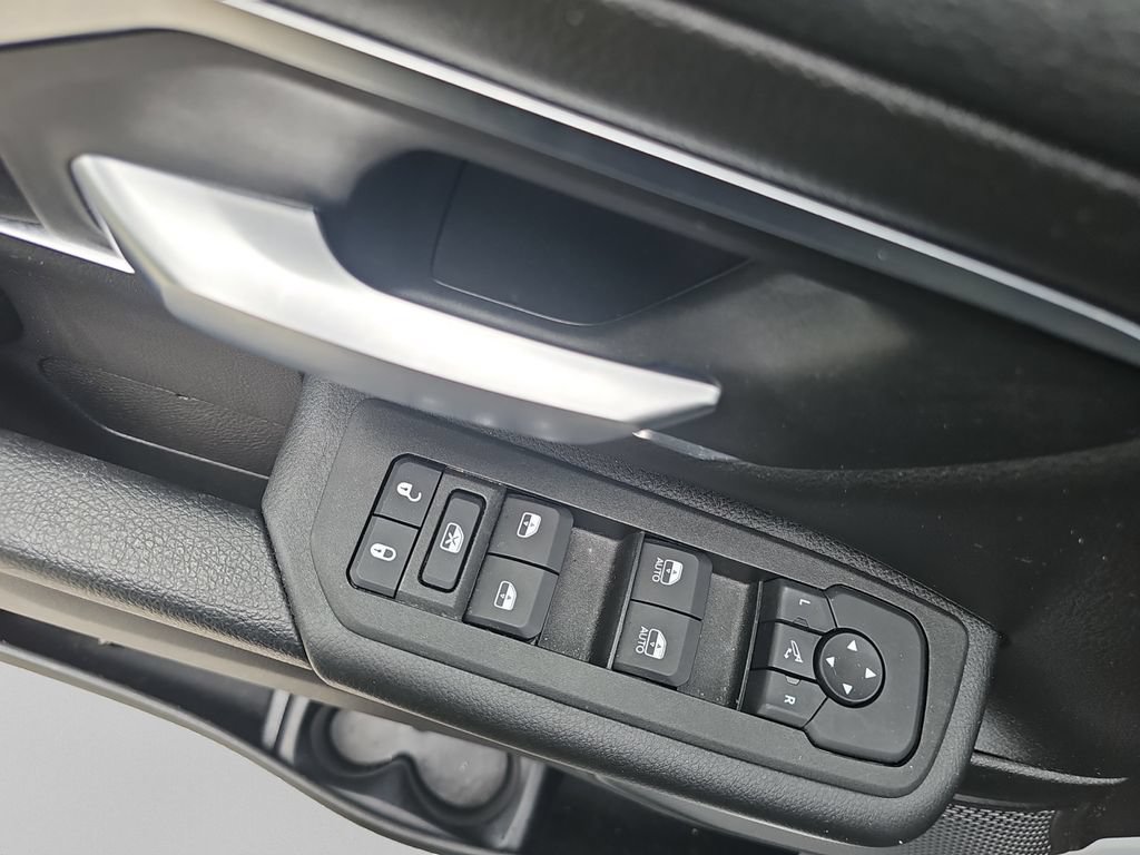 Used 2025 RAM 1500 Big Horn RWD image 26
