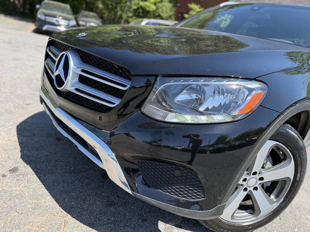 Used 2017 Mercedes-Benz GLC 300 w/ Premium 1 Package image 8