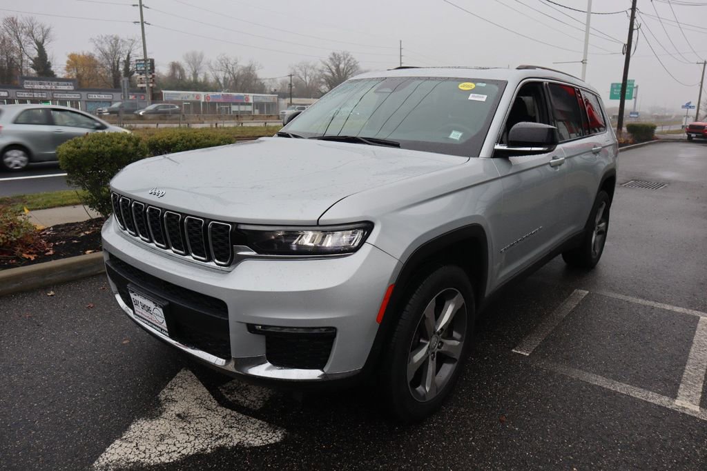 Used 2022 Jeep Grand Cherokee L Limited image 8