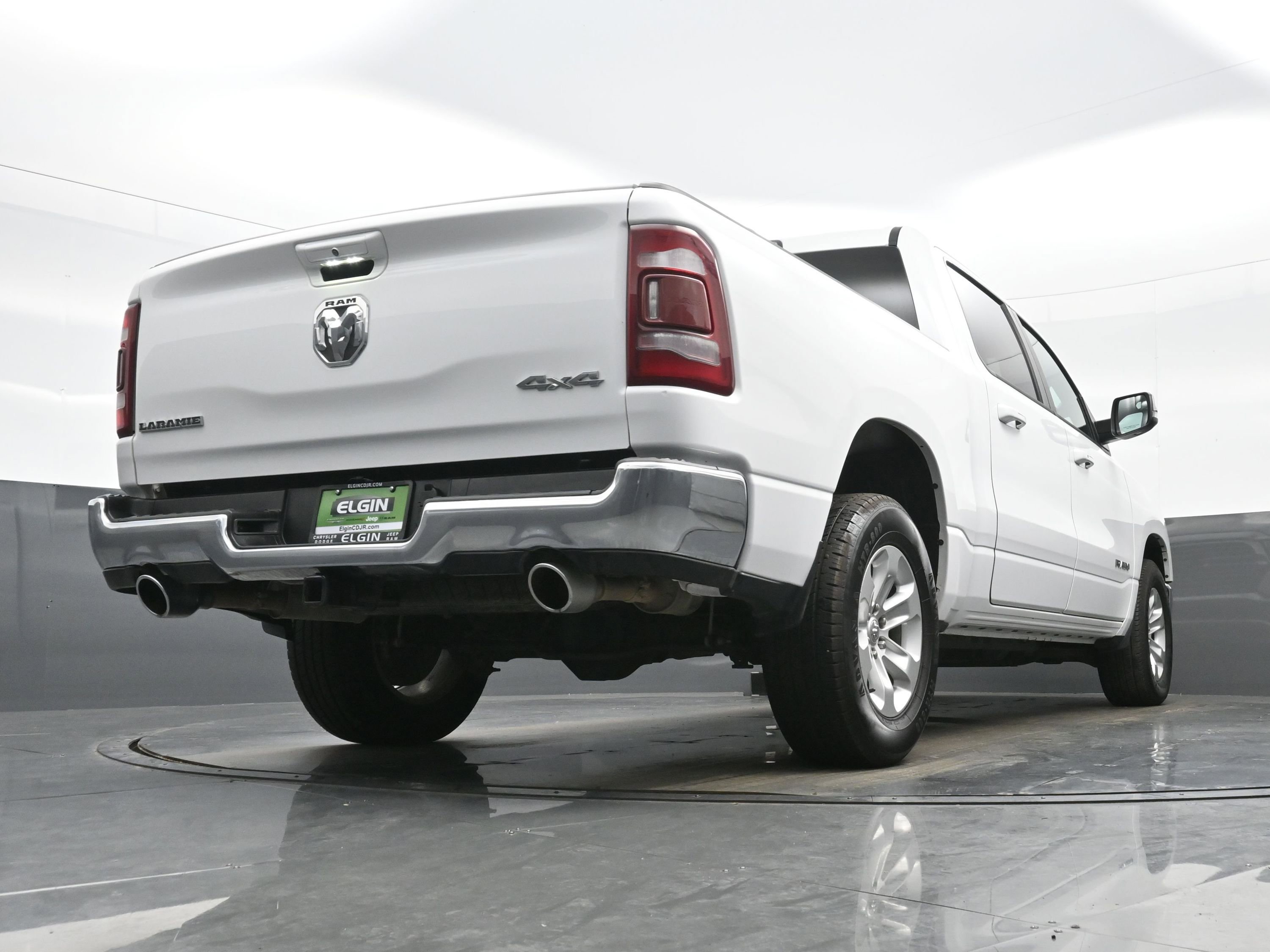 Used 2023 RAM 1500 Laramie AWD/4WD image 29