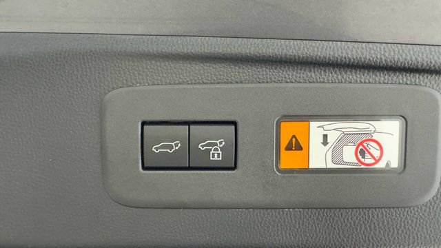 Used 2025 Lexus GX 550 550 Premium w/ Accessory Package (2T) image 39