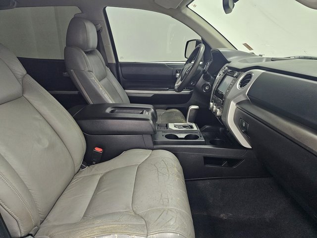 Used 2014 Toyota Tundra SR5 w/ SR5 Upgrade Package image 33